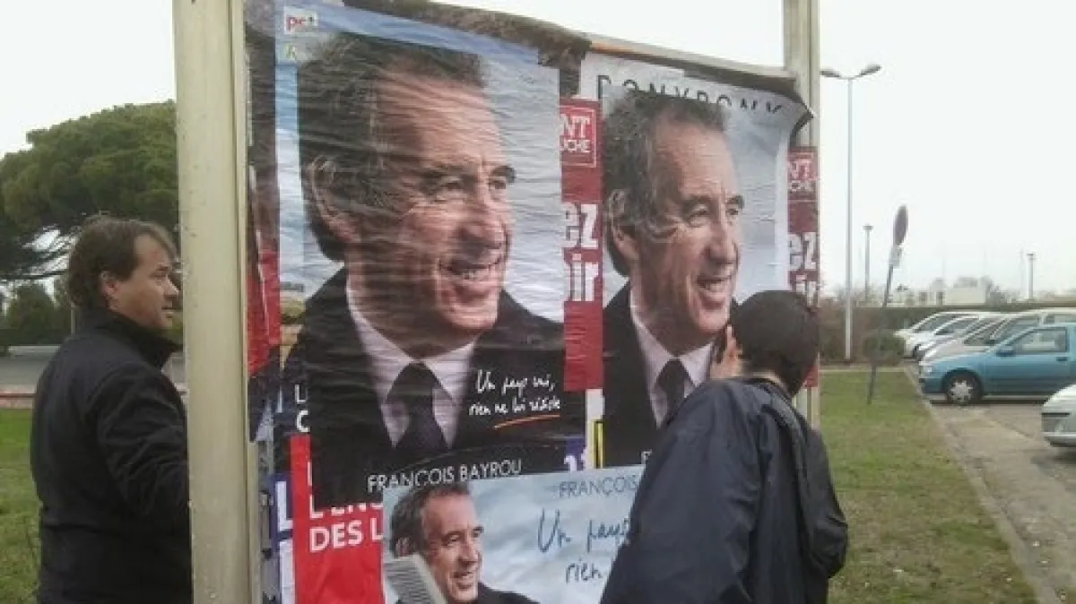François_Bayrou-FB COLLAGE